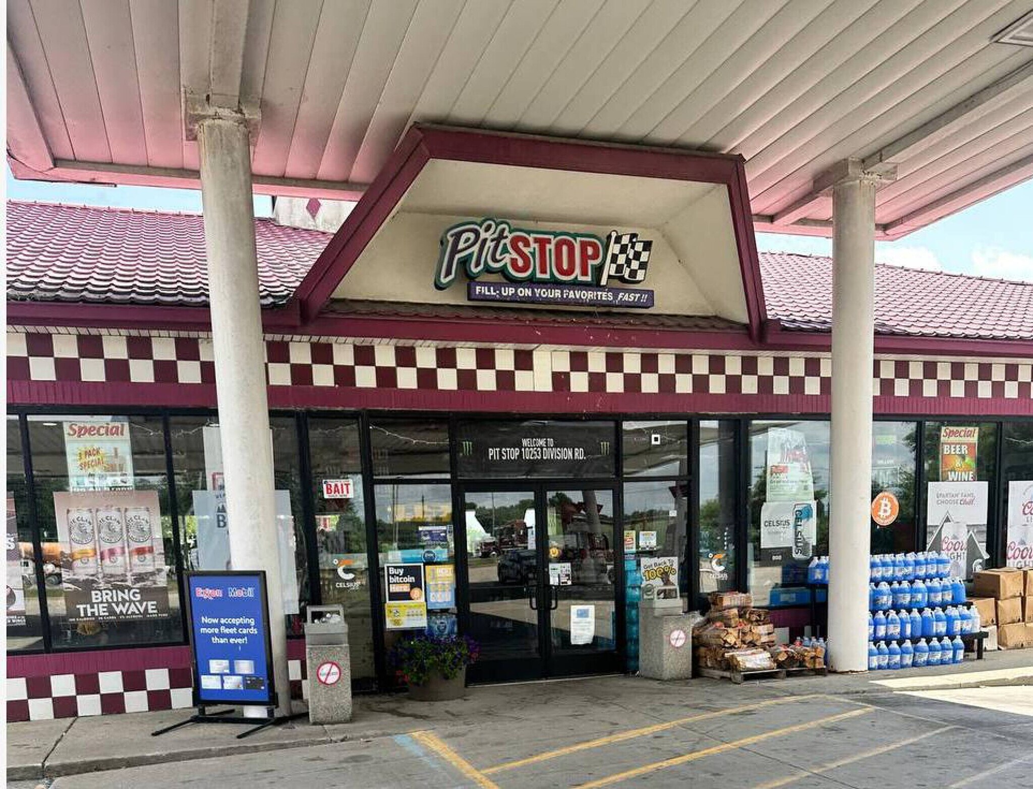 10253 Division Rd, Casco, MI for lease Primary Photo- Image 1 of 4