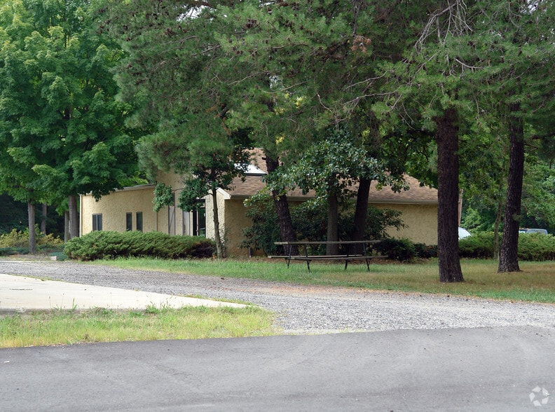 380 Cooper Rd, Berlin, NJ for lease - Building Photo - Image 3 of 8