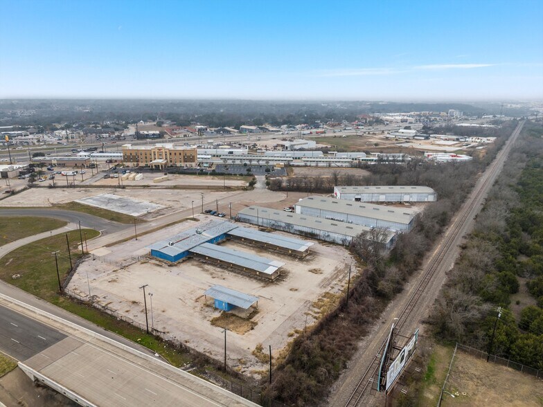 4004 Bell Dr, Temple, TX for lease - Building Photo - Image 2 of 6