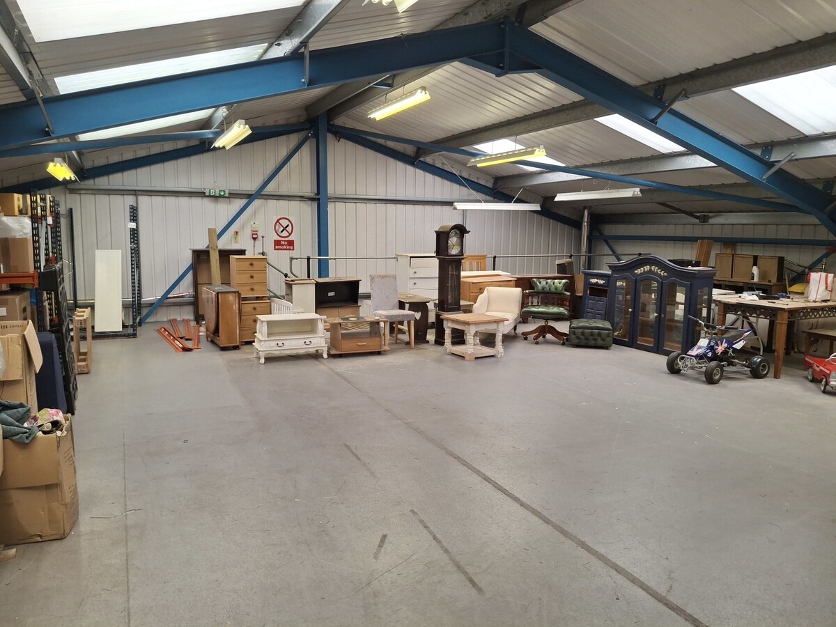 14-14A Springfield Rd, Burnham On Crouch, ESS CM0 8TE - Unit 14a -  - Interior Photo - Image 1 of 5