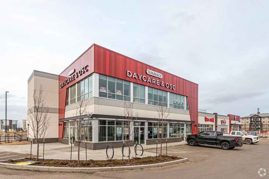 2373 Maple Rd NW, Edmonton, AB for lease - Building Photo - Image 2 of 5
