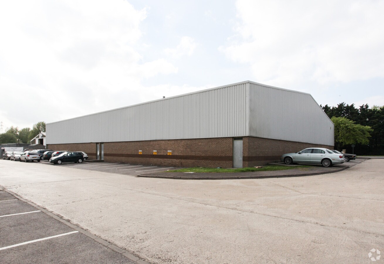 Barnfield Rd, Swindon, SN2 2DT