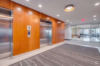 511 N Broadway, Milwaukee, WI for lease Interior Photo- Image 2 of 9