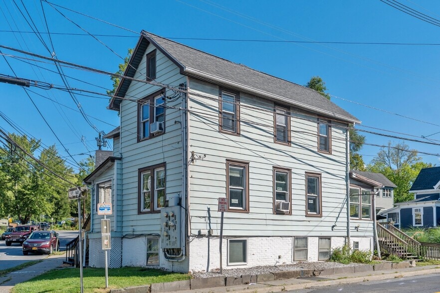 19 N Front St, New Paltz, NY for sale - Building Photo - Image 2 of 16
