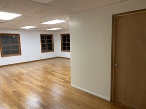 66-590 Kamehameha Hwy, Haleiwa, HI for lease Interior Photo- Image 1 of 3