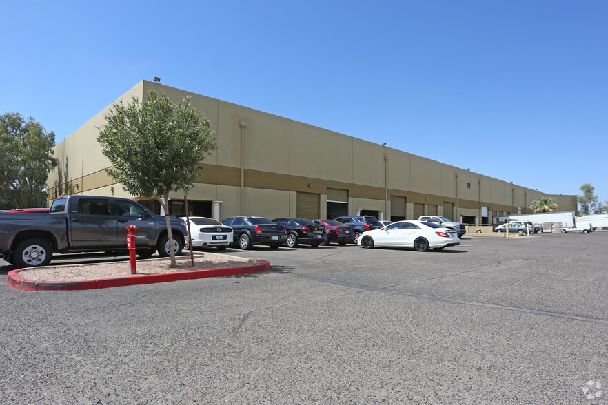 526 W Broadway Rd, Mesa, AZ for lease - Building Photo - Image 3 of 5