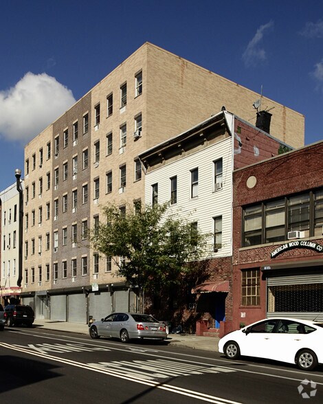 897 Grand St, Brooklyn, NY for sale - Building Photo - Image 1 of 1
