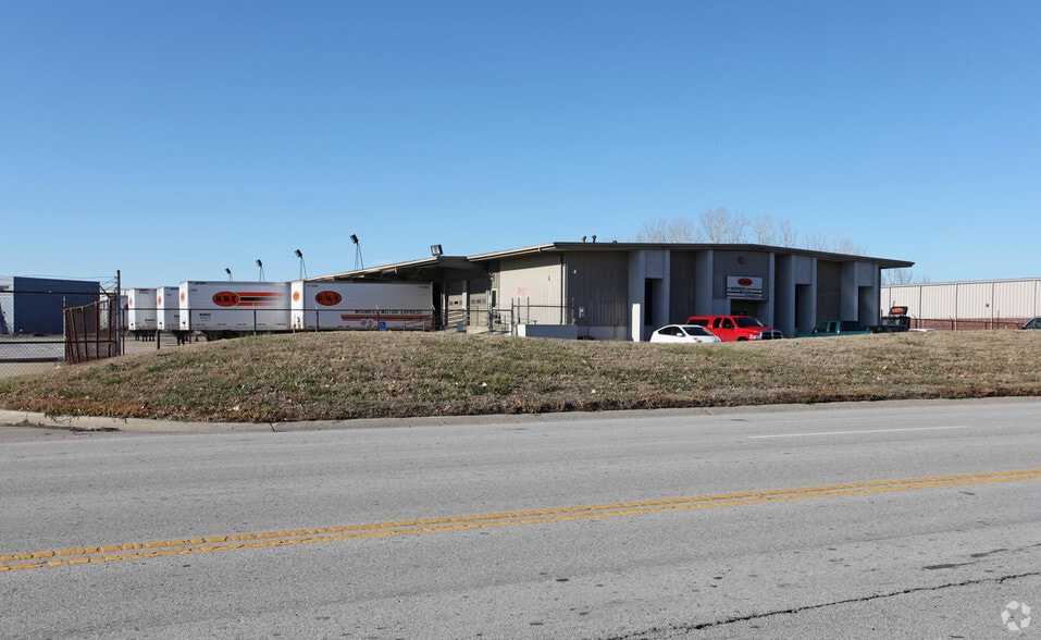 1450 Southern Rd, Kansas City, MO for lease - Primary Photo - Image 1 of 5