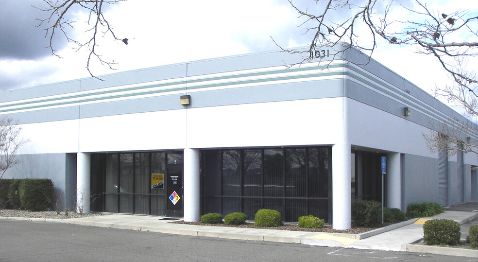 1031 Aldridge Rd, Vacaville, CA for lease - Building Photo - Image 1 of 4