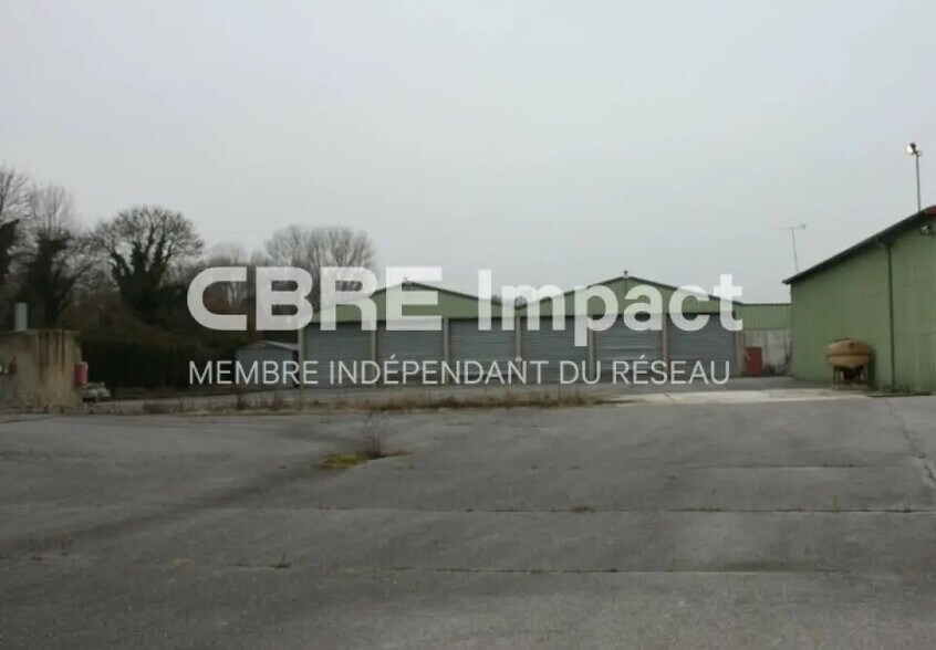 Flex in Pontfaverger-Moronvilliers for lease - Building Photo - Image 3 of 3