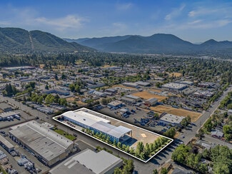 More details for 1990 NW Washington Blvd, Grants Pass, OR - Industrial for Sale