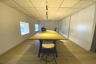 Office in Mauguio for lease Interior Photo- Image 2 of 3