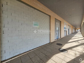 Retail in Alcorcón, MAD for lease Interior Photo- Image 1 of 14