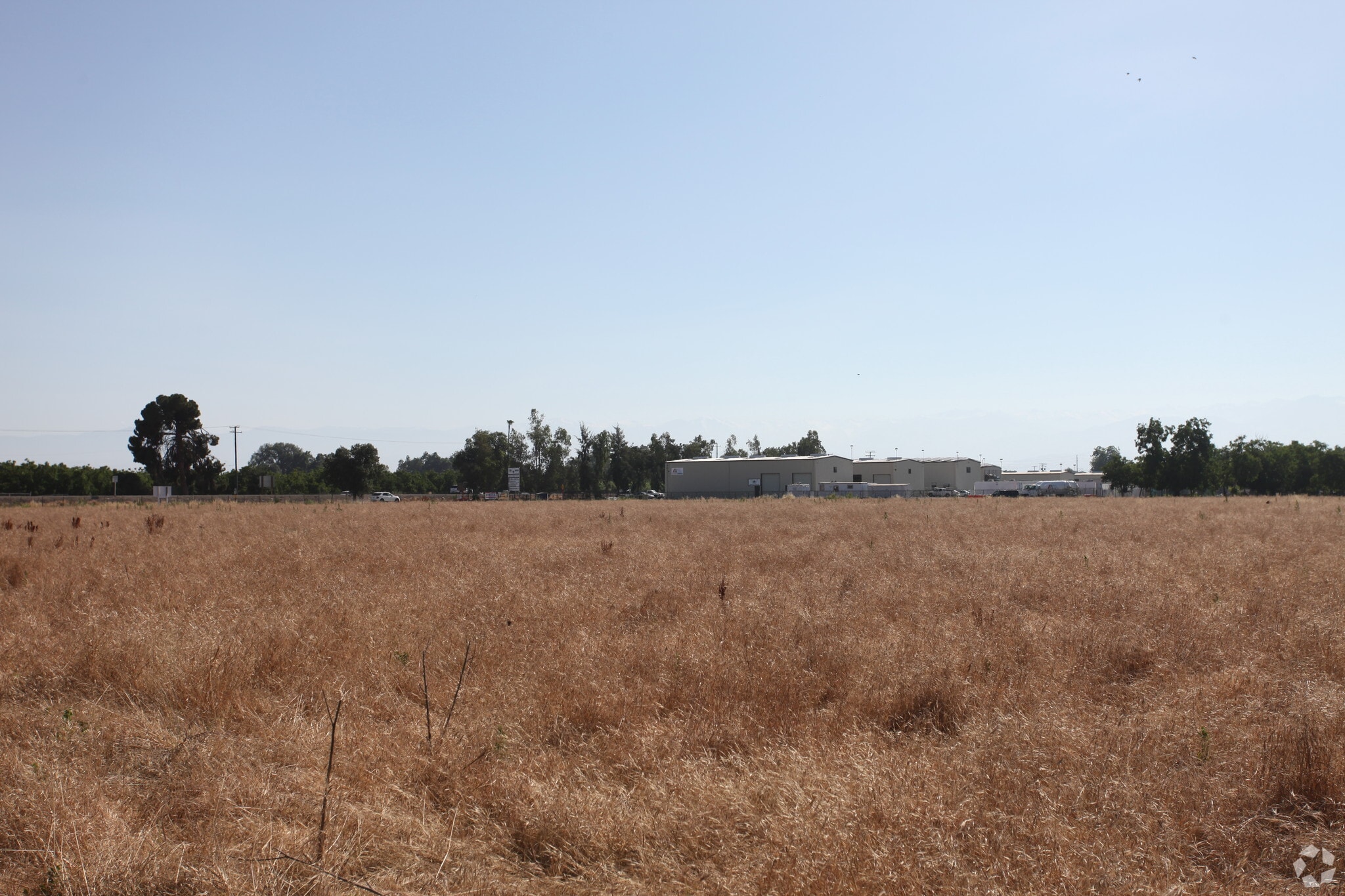 Hwy 198 @ Farmersville Blvd, Visalia, CA for sale Primary Photo- Image 1 of 10