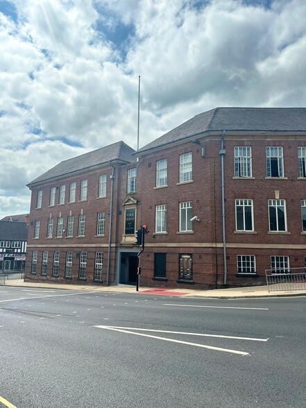 St Marys Gate, Chesterfield for sale - Primary Photo - Image 1 of 1