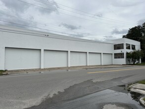 2421 Dennis St, Jacksonville, FL for lease Building Photo- Image 2 of 3