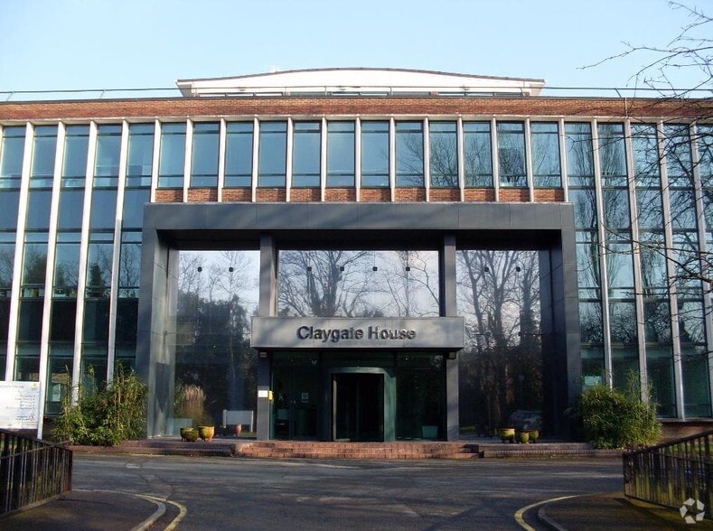 Littleworth Rd, Esher for sale - Primary Photo - Image 1 of 1