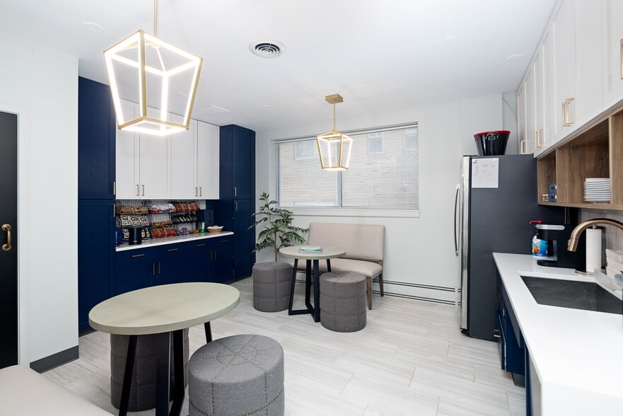 1640 Grant St, Denver, CO for sale - Interior Photo - Image 2 of 29