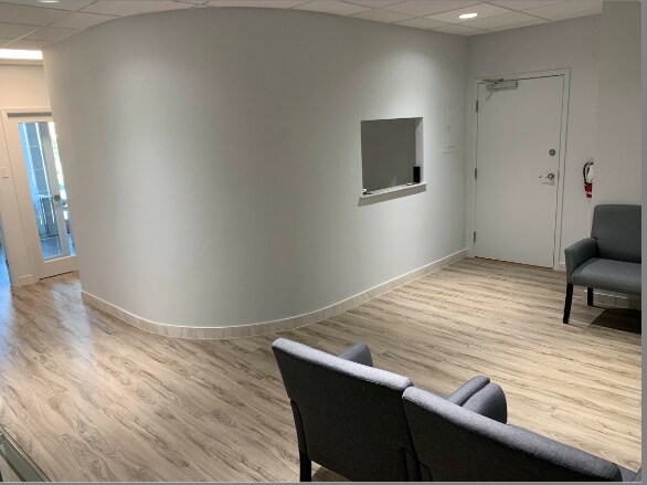 1160 Kane Concourse, Miami Beach, FL for sale - Interior Photo - Image 1 of 1