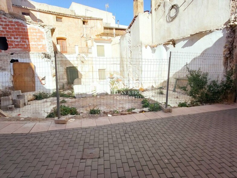 Land in Alicante for sale - Building Photo - Image 1 of 5