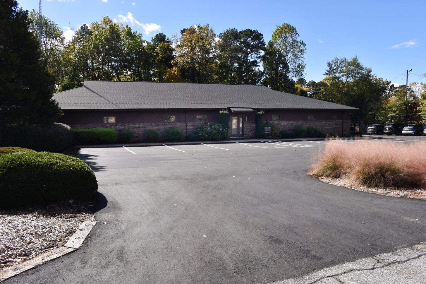 340 9th Avenue Dr NE, Hickory, NC for lease Building Photo- Image 1 of 8