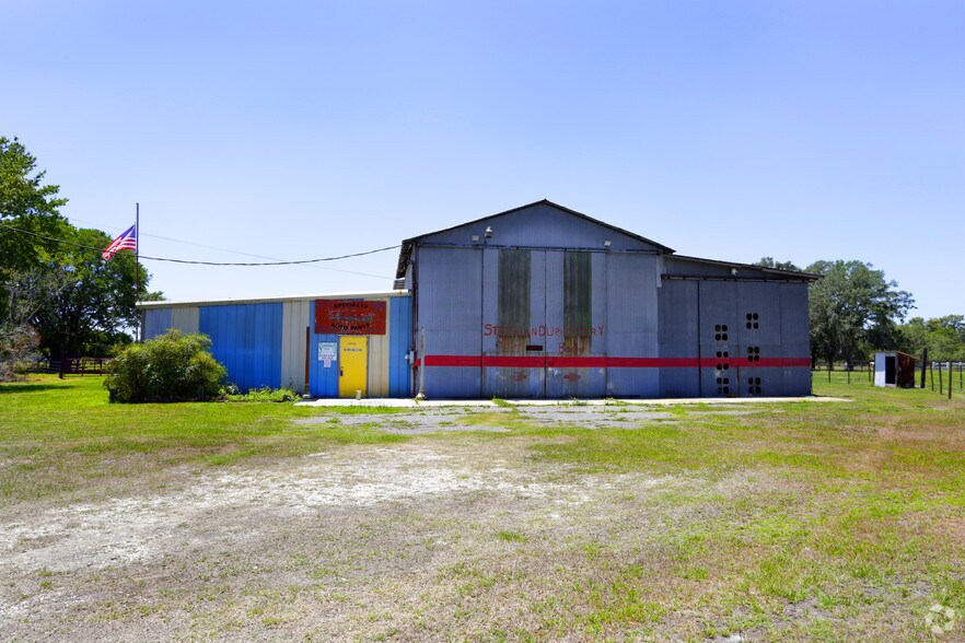 7526 Lithia Pinecrest Rd, Lithia, FL 33547