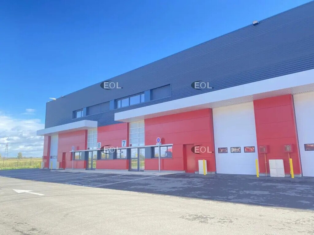 Location Entrepôt 563 m² - Photo 1