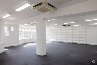 281 Portobello Rd, London for lease Interior Photo- Image 1 of 9
