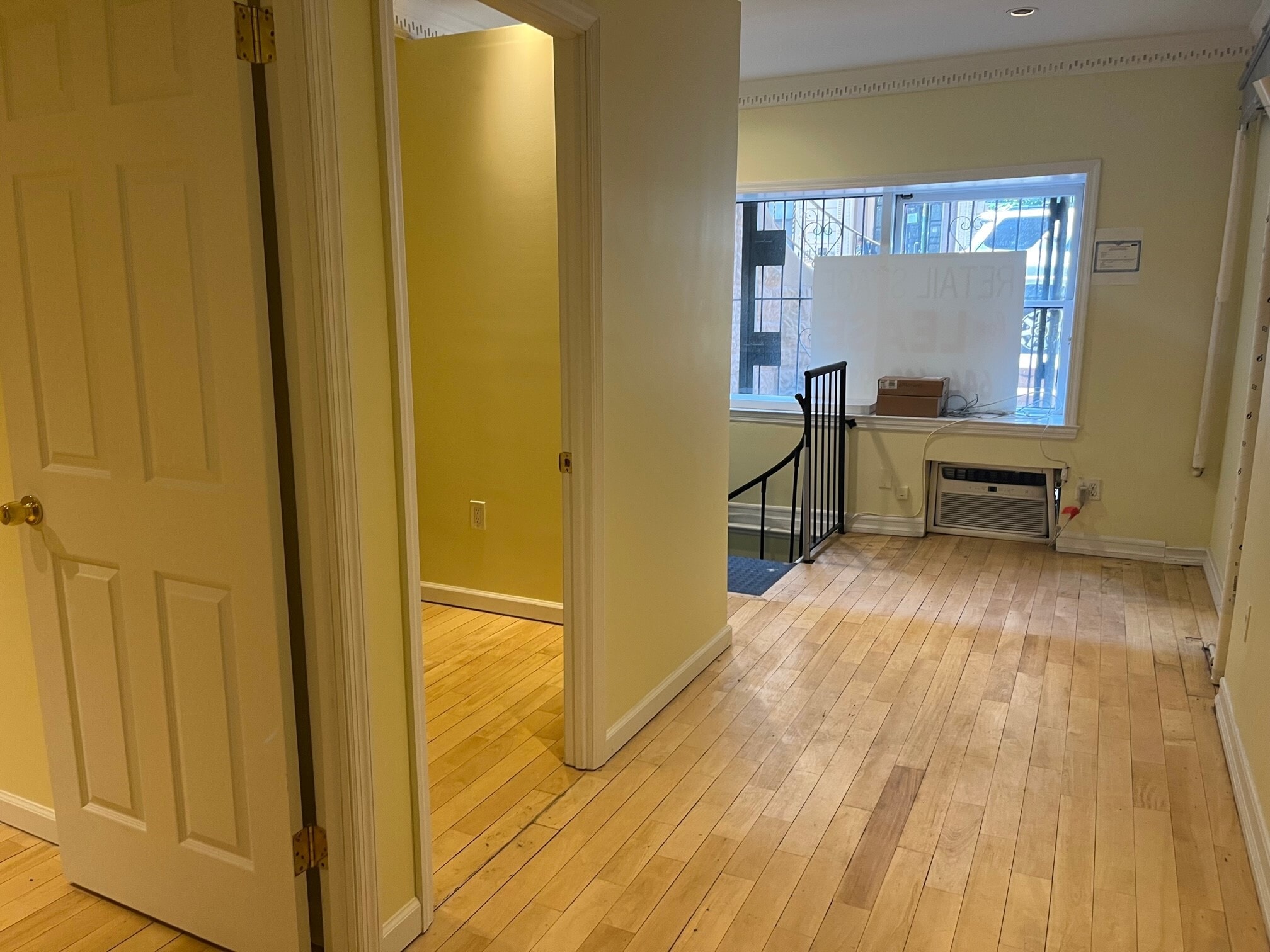 173 W 85th St, New York, NY for lease Interior Photo- Image 1 of 8
