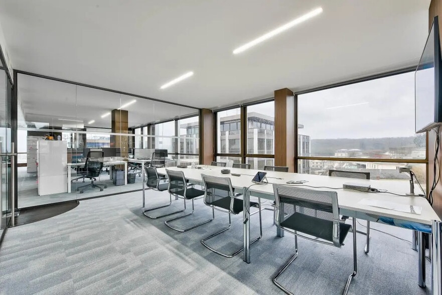 Office in Saint-Cloud for sale - Building Photo - Image 2 of 8