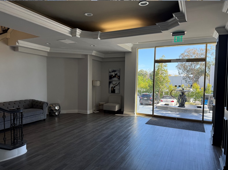 5707 Corsa Ave, Westlake Village, CA for lease - Interior Photo - Image 3 of 8
