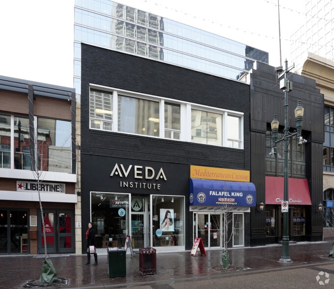225 8th Ave SW, Calgary, AB for lease - Building Photo - Image 2 of 8