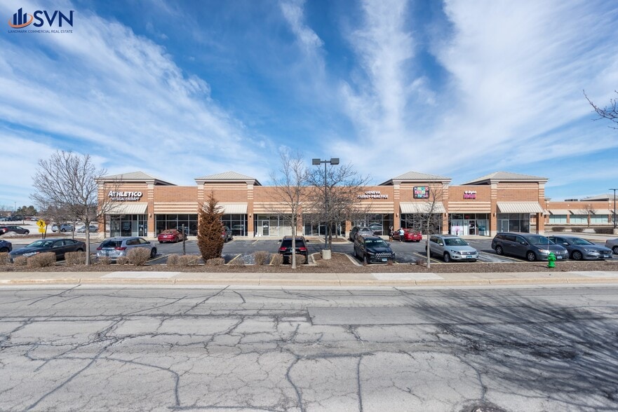 805-821 N Randall Rd, Batavia, IL for lease - Building Photo - Image 3 of 14