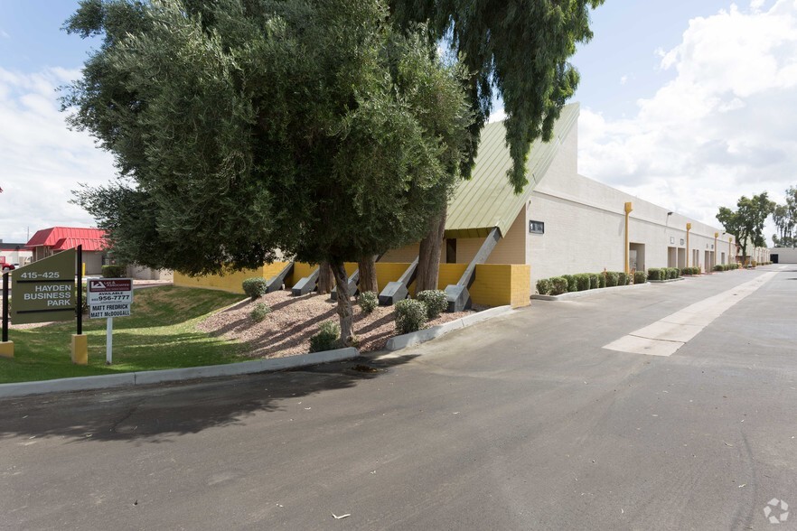 415 S McClintock Dr, Tempe, AZ for lease - Primary Photo - Image 1 of 3