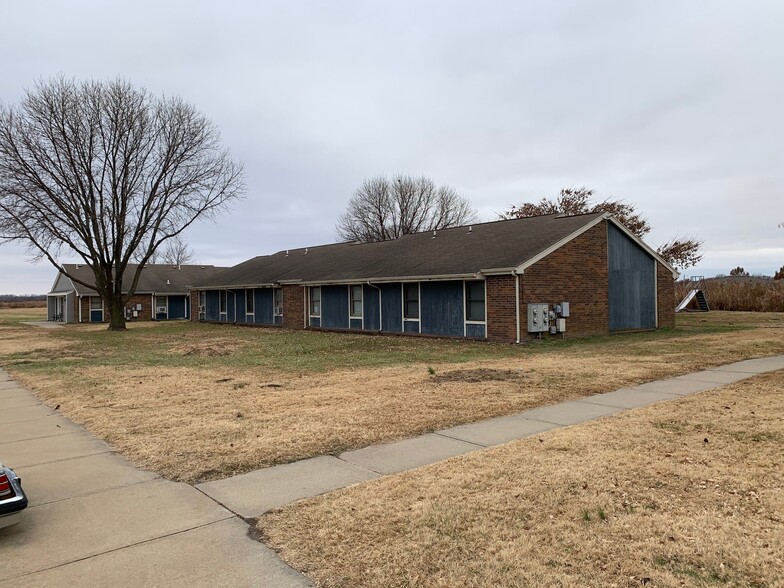 311 S Grand Ave, Saint Marys, KS for sale - Building Photo - Image 1 of 1