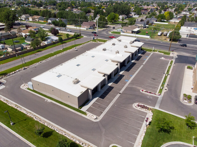 5682 S 3500 W, Roy, UT for lease - Primary Photo - Image 1 of 3