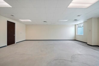 3115 College Park Dr, Conroe, TX for sale Interior Photo- Image 1 of 35