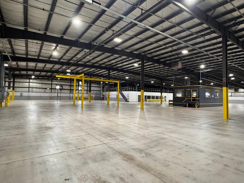 11220 E Main St, Huntley, IL for sale - Building Photo - Image 3 of 9