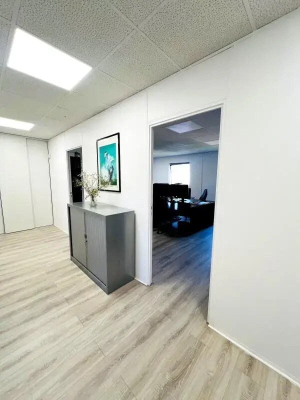 Office in Bailly for lease Interior Photo- Image 1 of 4