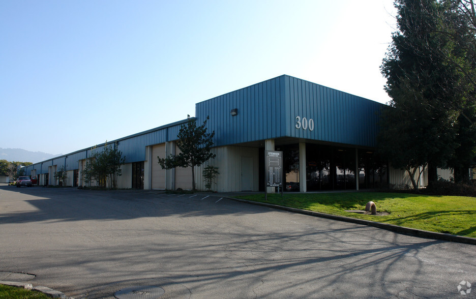 3200 Dutton Ave, Santa Rosa, CA for lease - Primary Photo - Image 1 of 6