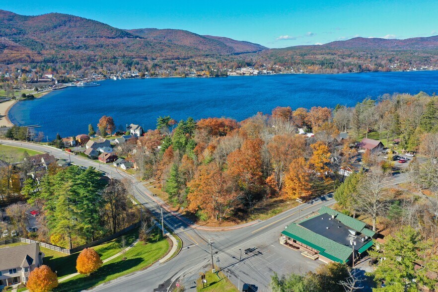 Retail in Lake George, NY for sale - Building Photo - Image 1 of 1