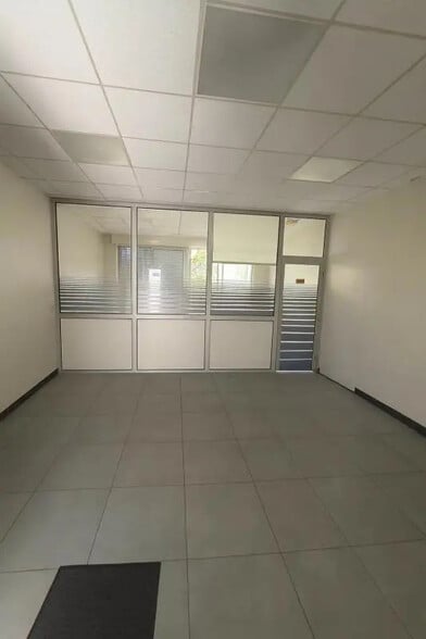 6 Rue Pelleport, Paris for lease - Building Photo - Image 3 of 12