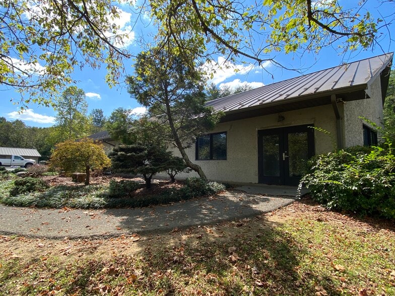 1419 Chapman Hwy, Sevierville, TN for lease - Building Photo - Image 2 of 25