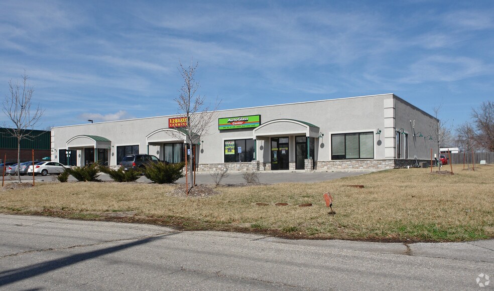 1918 E 23rd St, Lawrence, KS for sale - Primary Photo - Image 1 of 1