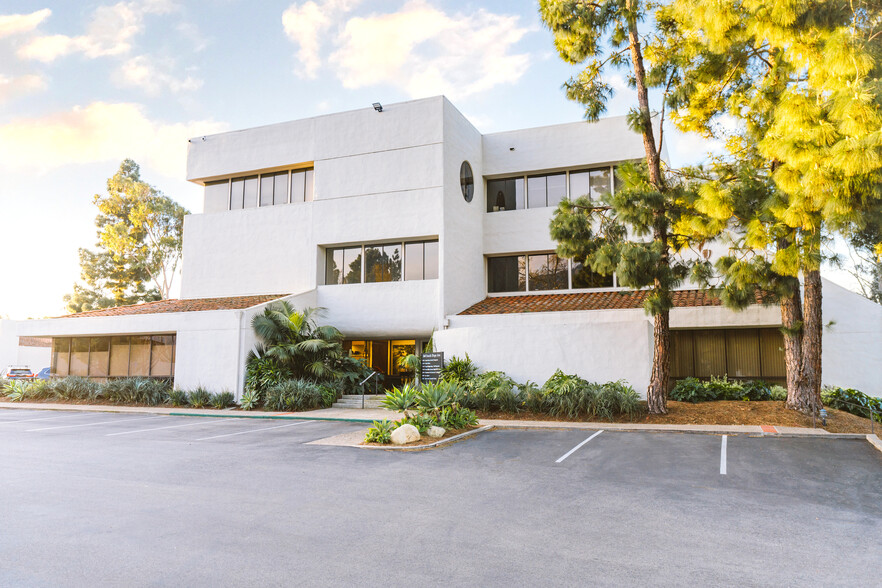 360 S Hope Ave, Santa Barbara, CA for lease - Building Photo - Image 1 of 21