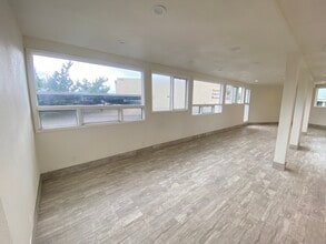 194 Broadway, Richmond, CA for lease Interior Photo- Image 2 of 9