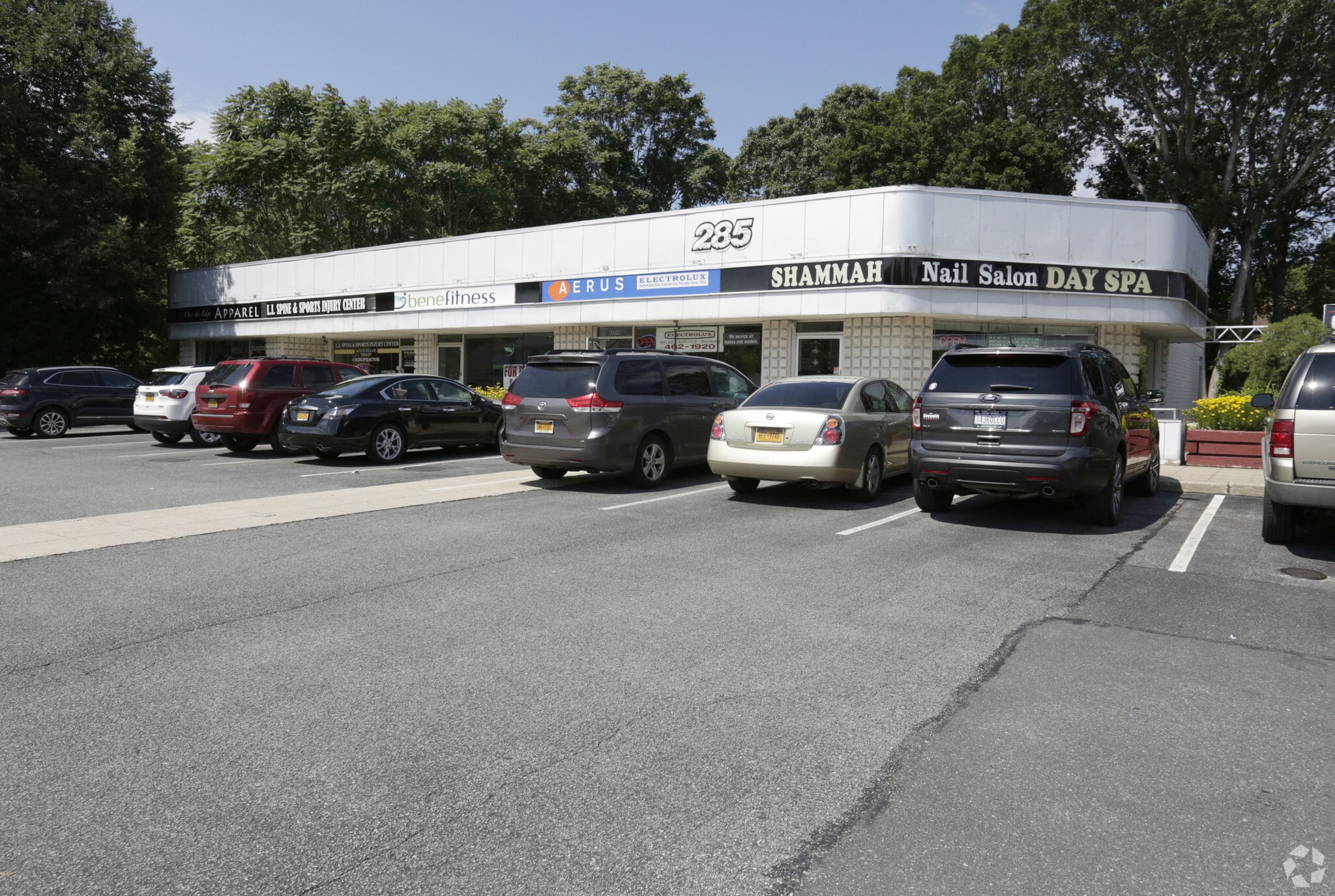 285 Commack Rd, Commack, NY for sale Primary Photo- Image 1 of 1