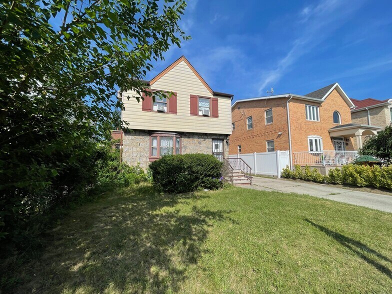 75-84 180 St, Fresh Meadows, NY for sale - Building Photo - Image 3 of 5