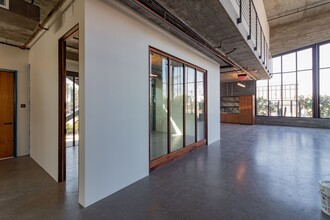 5788 W Adams Blvd, Los Angeles, CA for lease Interior Photo- Image 1 of 4