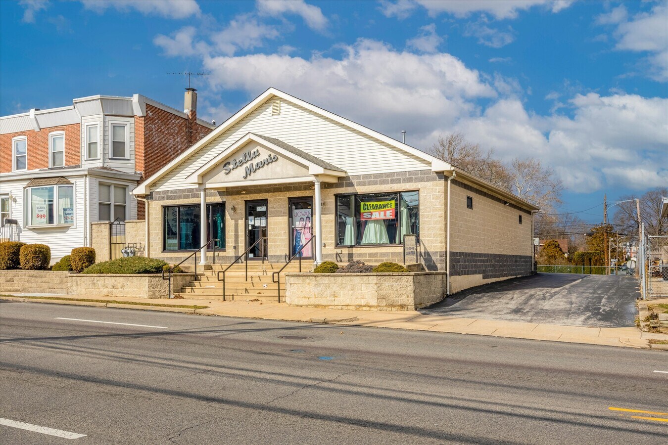 2341 Macdade Blvd, Holmes, PA 19043